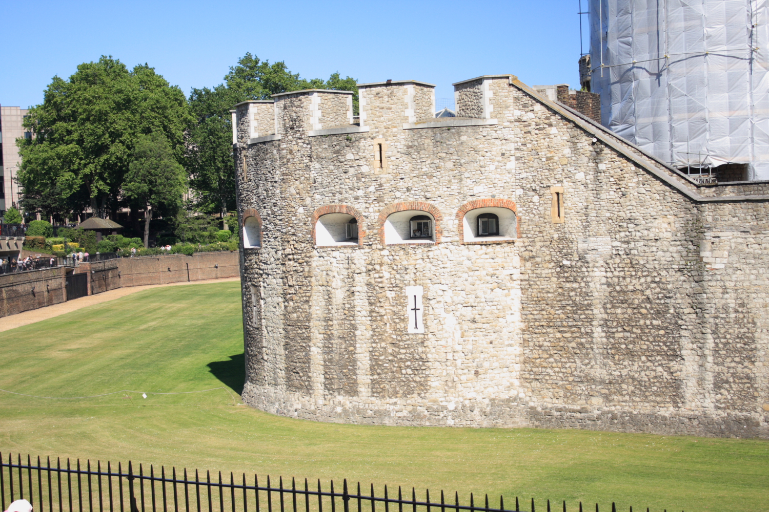 Siege Warfare demonstration at the Tower of London