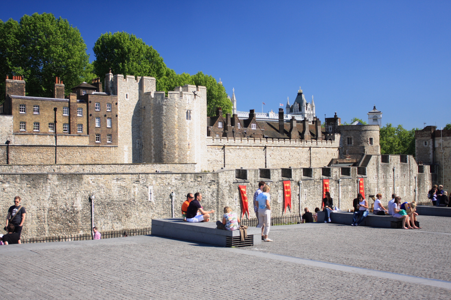 Siege Warfare demonstration at the Tower of London